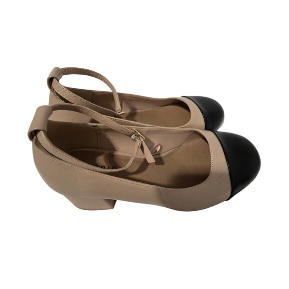 Torrid Block Heel Ankle Strap Pumps Black Cap Toe Beige Shoes size 8WW - Picture 6 of 6